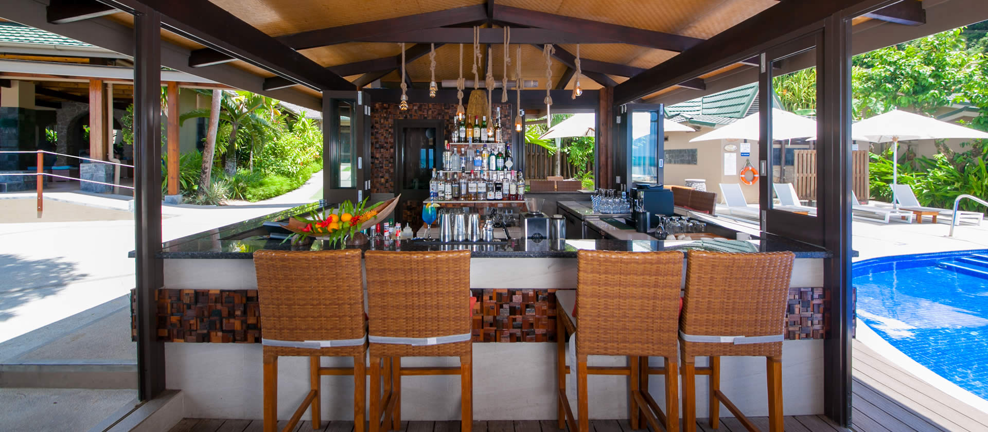 BlackParrot-mango-terrace-3